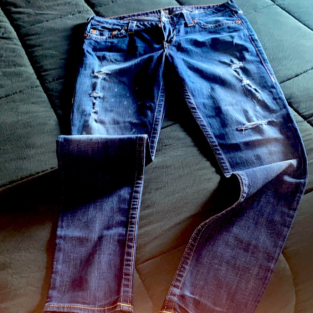 Gently wore true religion jeans they have very little strength